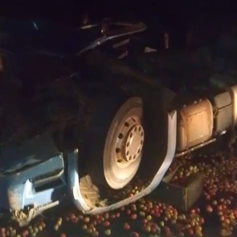 Motorista de carreta sobrevive por milagre de grave acidente na Curva do Escôncio em Jacobina