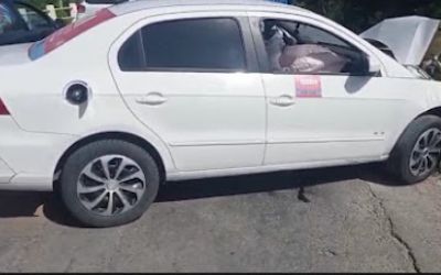 Jacobina: Motorista de aplicativo passa mal e colide em cabeceira de ponte da Avenida Nossa Senhora da Conceição